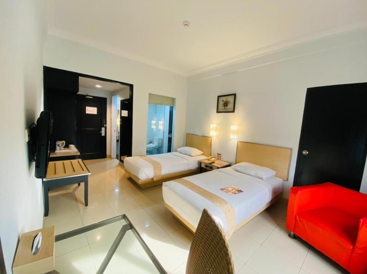 Comforta Dumai Esterno foto