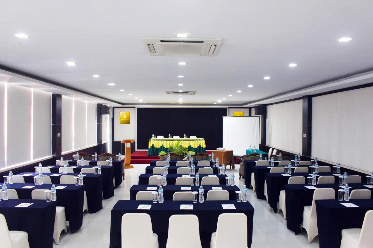 Comforta Dumai Esterno foto