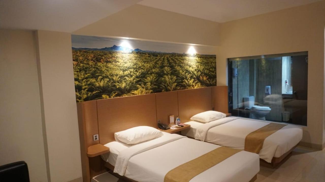 Comforta Dumai Esterno foto